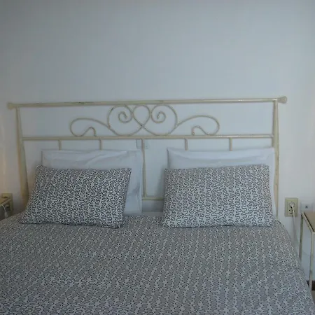 Aelia Santorini *